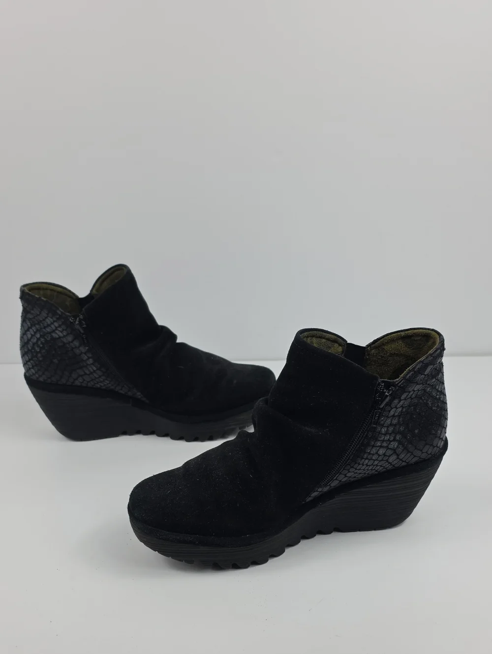Fly‎ London Yamy Black Suede Wedge Women's Ankle Boots Size EU 40- US 9